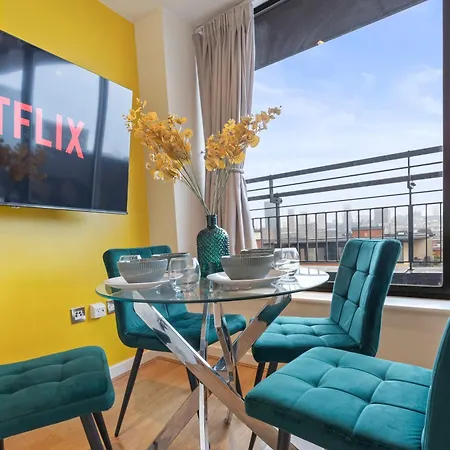 Apartment 1 Bedroom Cosy - Skyline View - Centre Birmingham