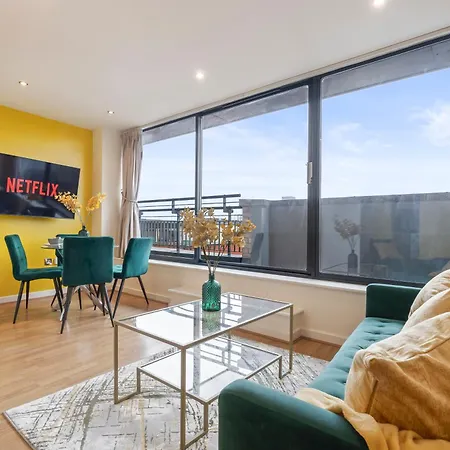 Apartment 1 Bedroom Cosy - Skyline View - Centre
